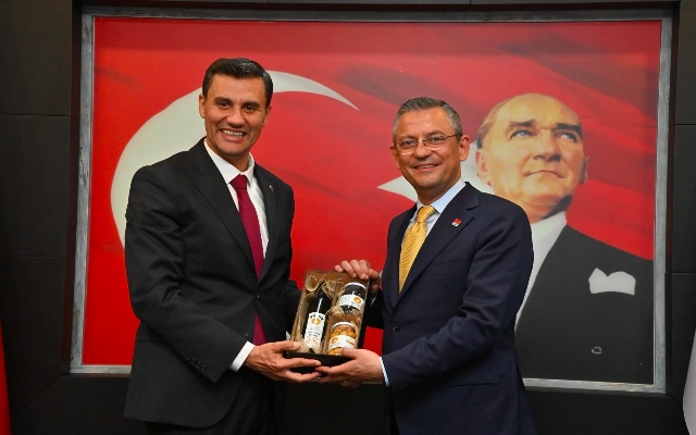 CHP Genel Başkanı Özgür Özel’den İlk Ziyaret Başkan Zeyrek’e 