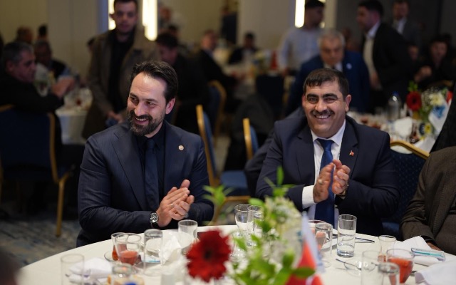 ARINÇ: ''FARKLILIKLARI BİR KENARA BIRAKALIM''