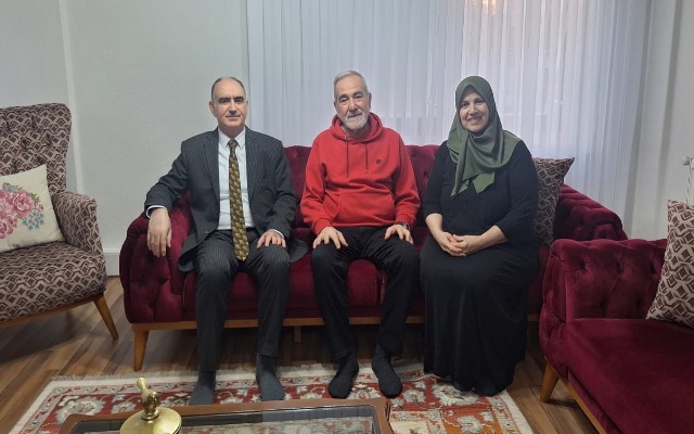 VALİ ÖZKAN, RAMAZAN AYINDA ŞEHİT VE GAZİ AİLELERİ İLE VATANDAŞLARIMIZI EVLERİNDE ZİYARET ETTİ