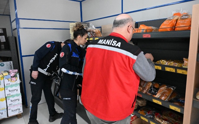 MANİSA BÜYÜKŞEHİR’DEN MARKETLERDE SIKI GIDA DENETİMİ