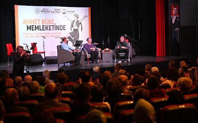 AHMET BÜKE MEMLEKETİNDE OKURLARIYLA BULUŞTU